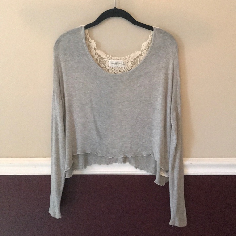 ABERCROMBIE & FITCH - CROP TOP LIKE SWEATER SMALL